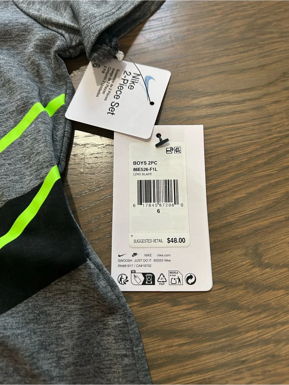 NWT Nike Boys Set size 6